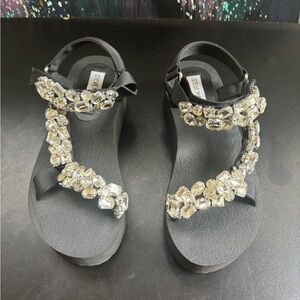 Steve Madden Black Sandals with Sparkling Accents